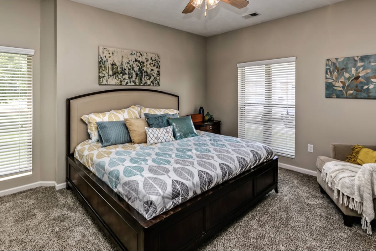 Omaha Luxury Apartments Whispering Hills